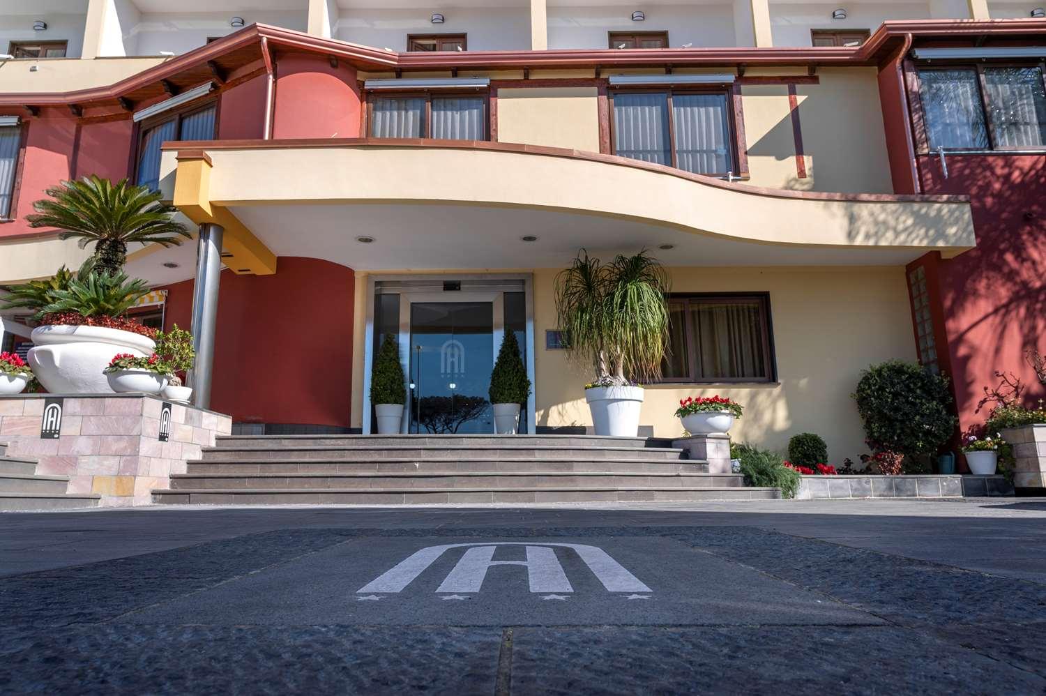 Hotel Agora Sure Hotel Collection By Best Western ラーゴ・パトリア エクステリア 写真