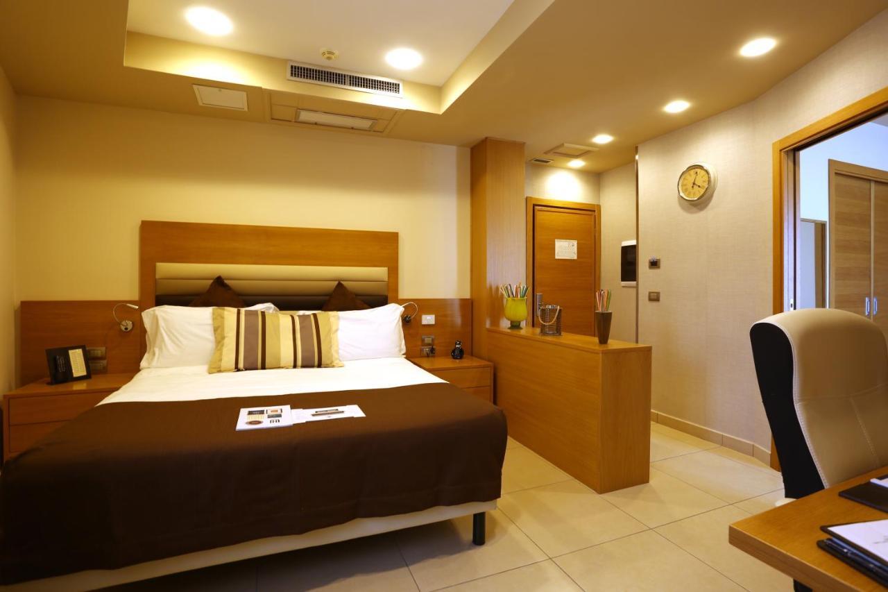 Hotel Agora Sure Hotel Collection By Best Western ラーゴ・パトリア エクステリア 写真