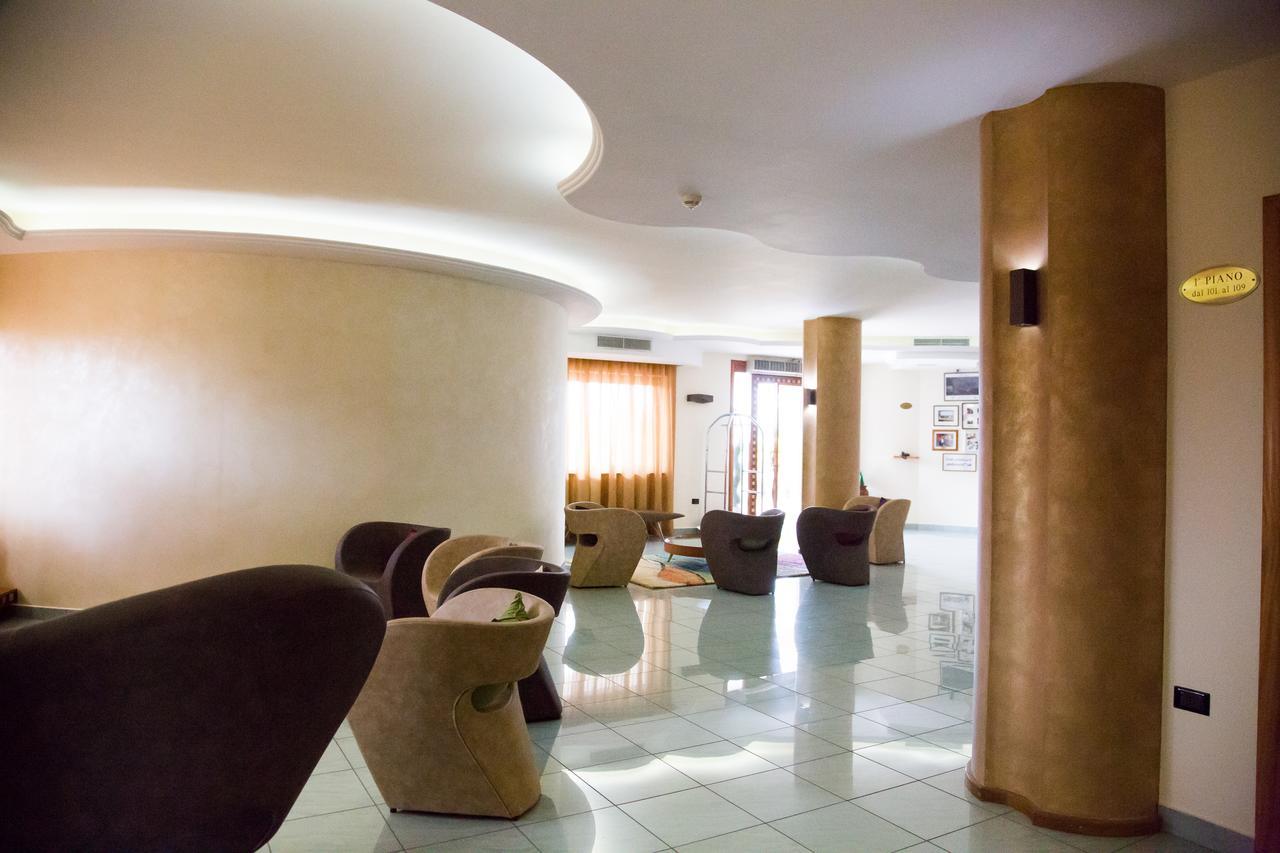 Hotel Agora Sure Hotel Collection By Best Western ラーゴ・パトリア エクステリア 写真