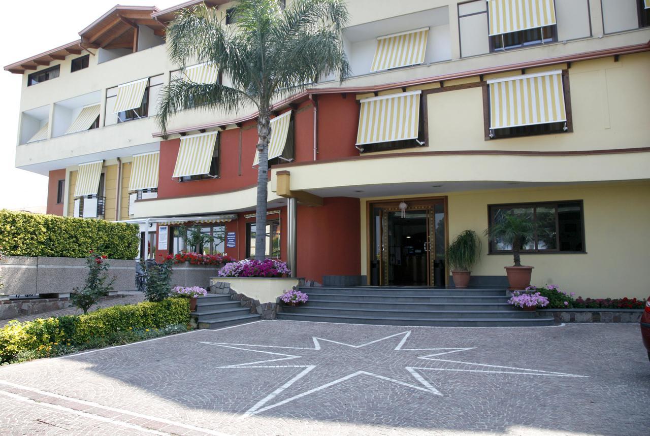 Hotel Agora Sure Hotel Collection By Best Western ラーゴ・パトリア エクステリア 写真