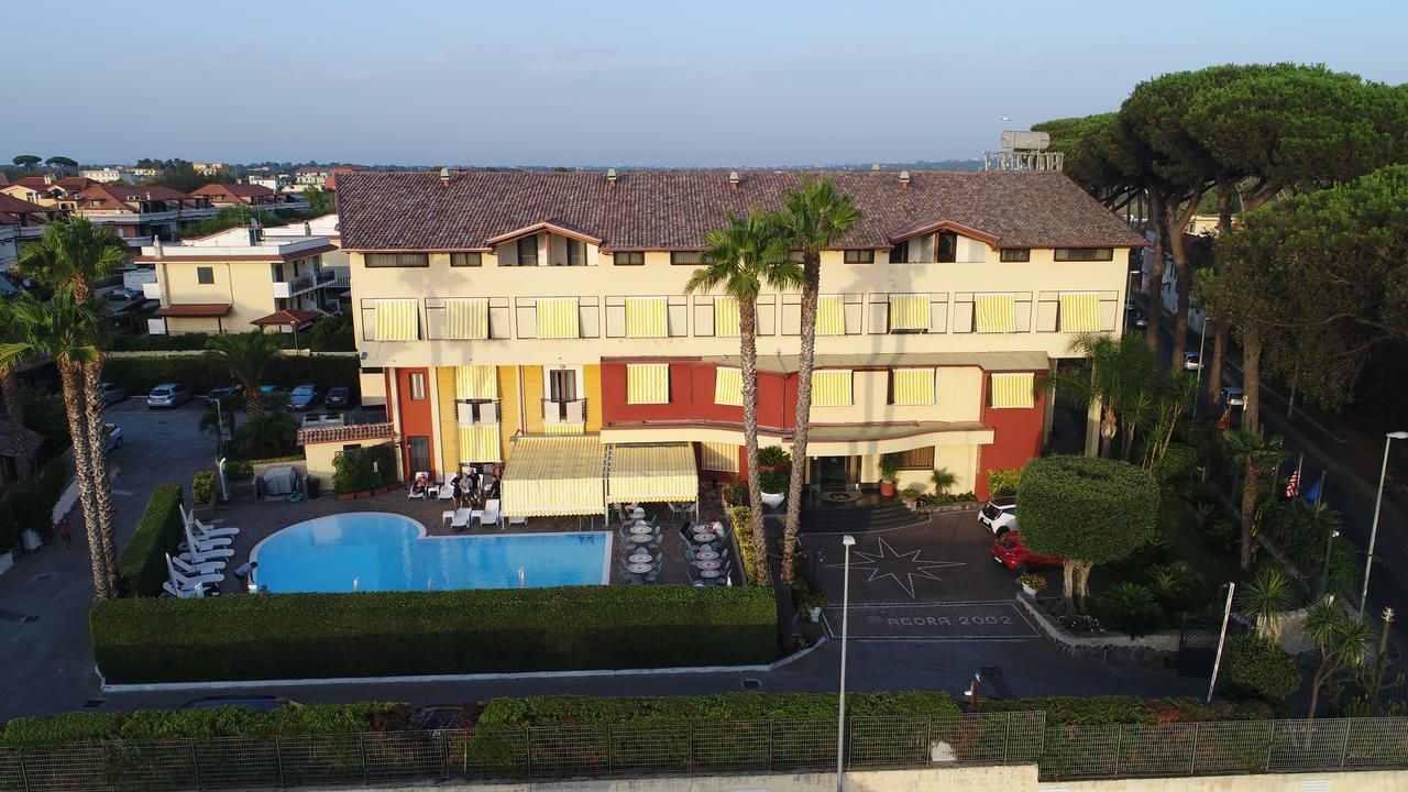Hotel Agora Sure Hotel Collection By Best Western ラーゴ・パトリア エクステリア 写真